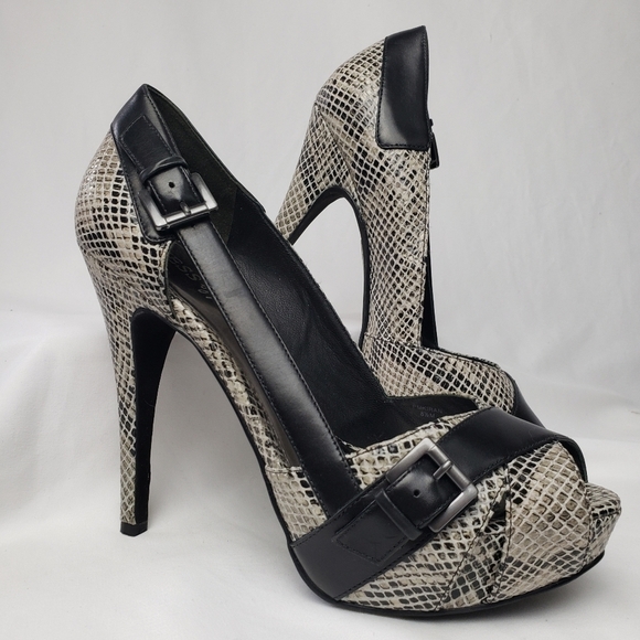 Guess Pumps by Marciano Snake print pump - Picture 1 of 8